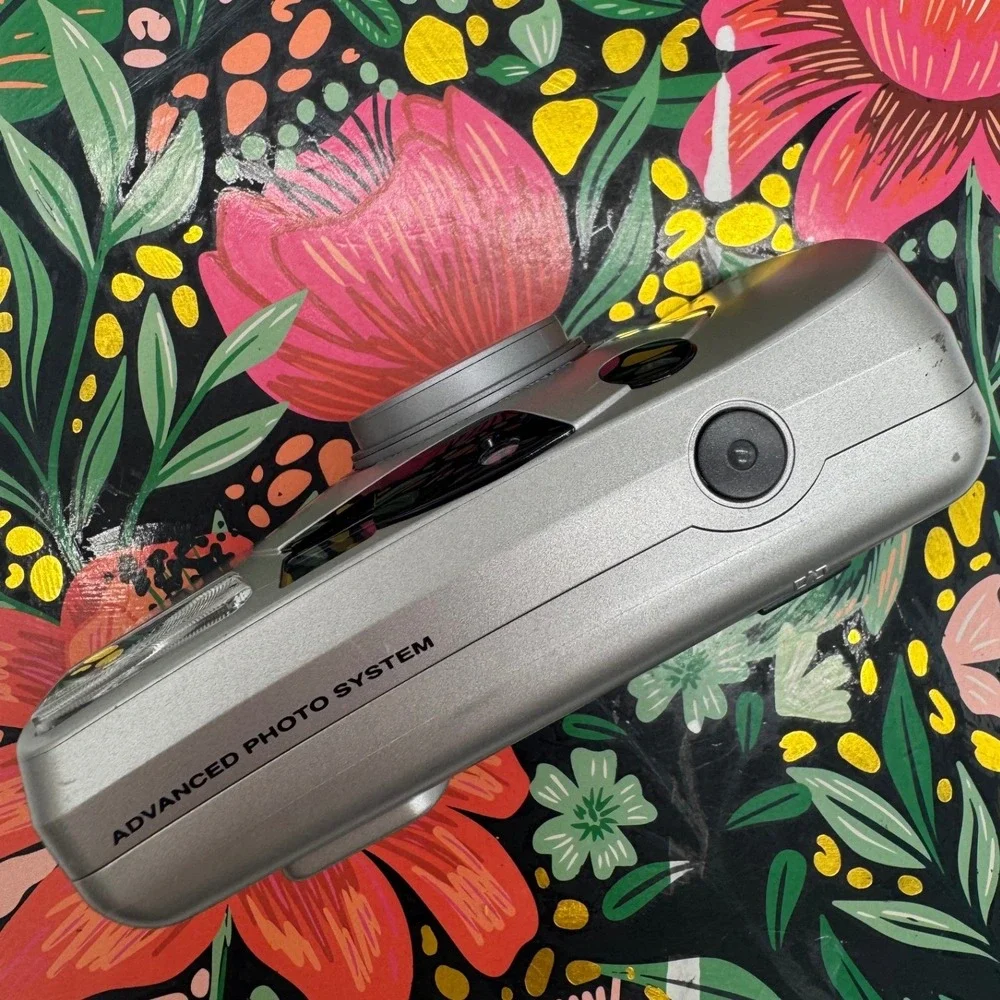 Fujifilm Epion 310Z MRC APS Film Camera Super-EBC Fujinon Zoom 24-70mm Silver